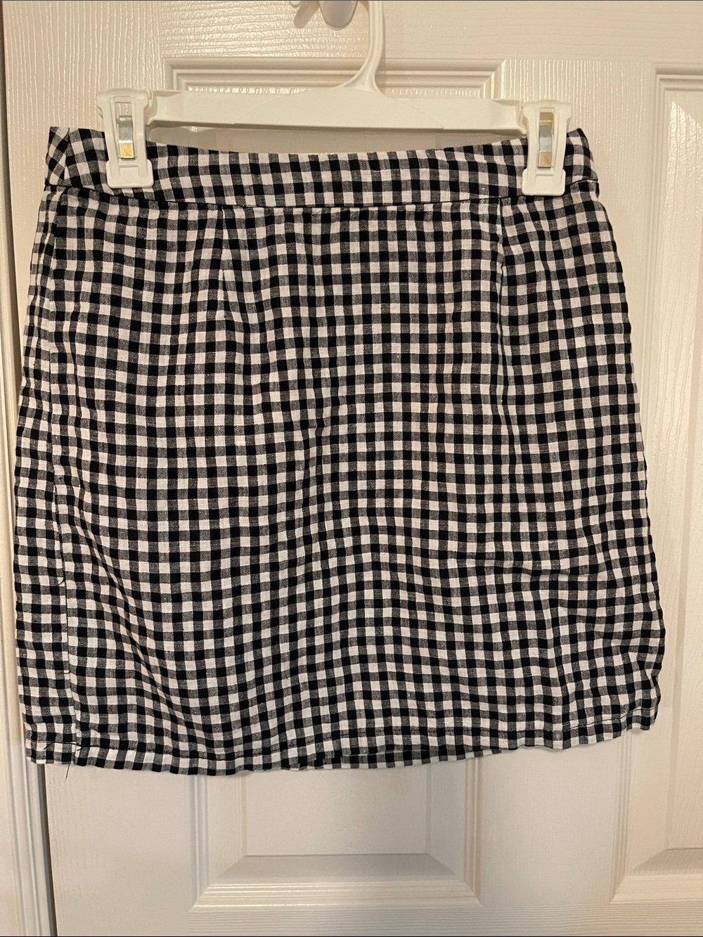 Forever 21 Gingham Mini Skirt in Black & White Like New